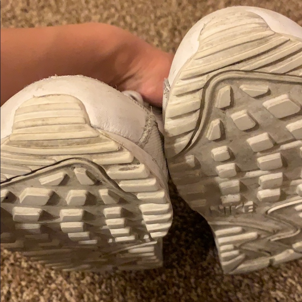 Nike AirMax - Picture 3 of 4